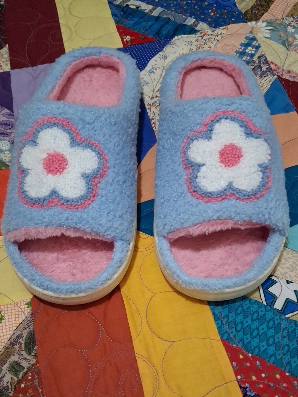 Woman's Blue & Pink Flower Slippers 9/10